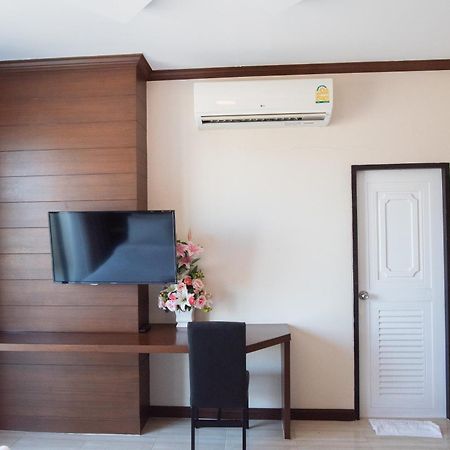 The Proud Hotel Ubon Ratchathani Exteriör bild