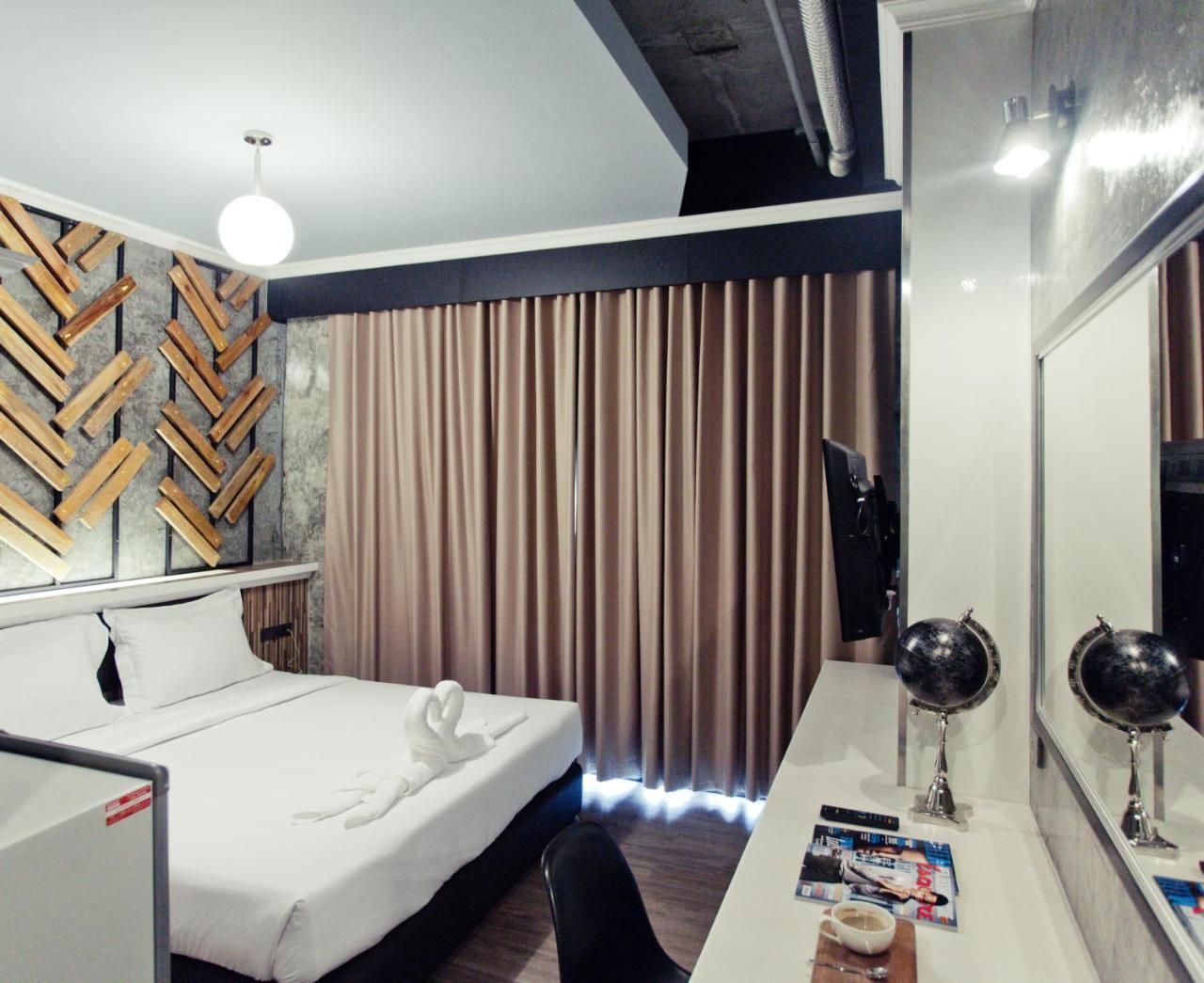 The Proud Hotel Ubon Ratchathani Exteriör bild